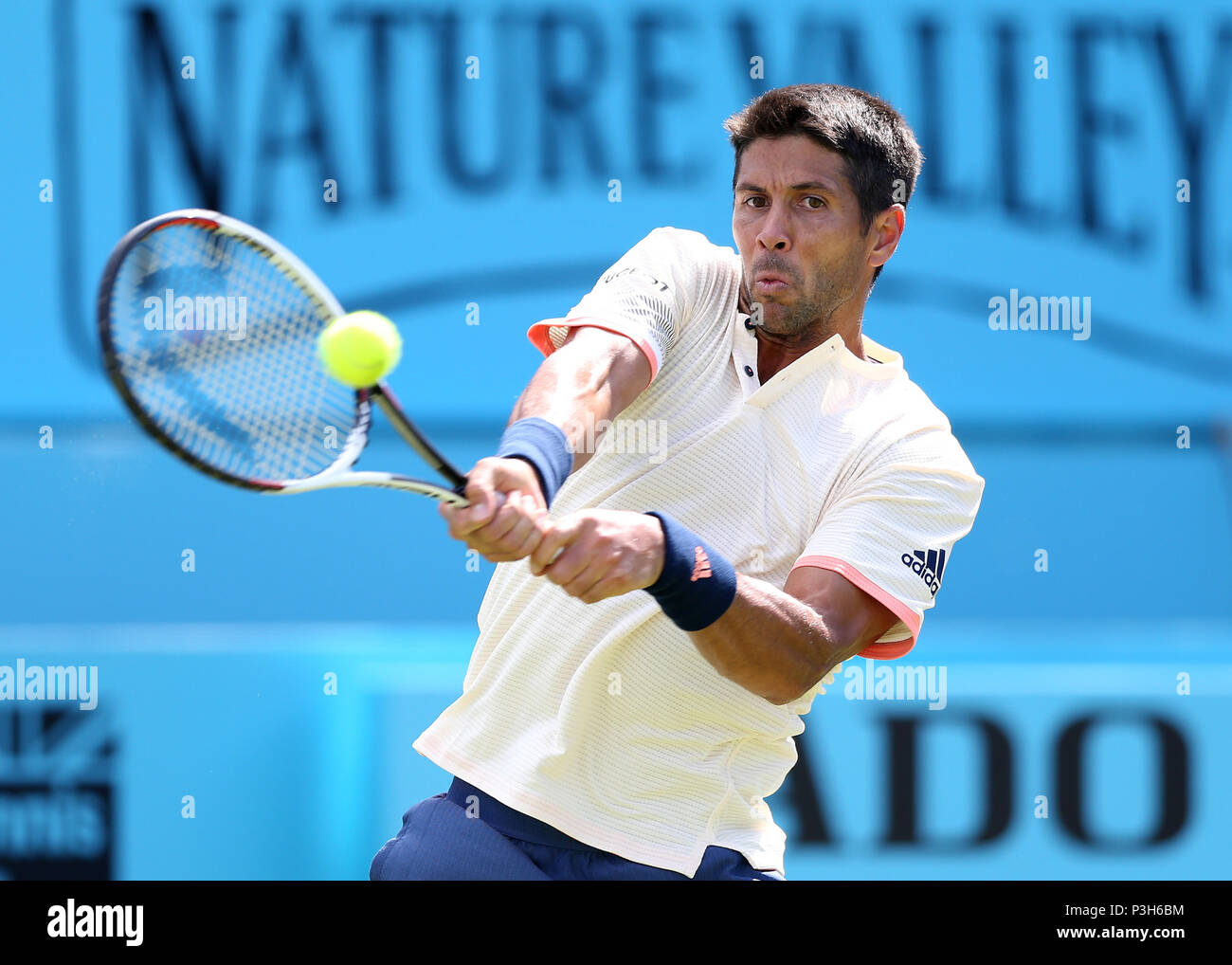 Queens Club, London, UK. 18th June, 2018. The Fever Tree Tennis Championships; Fernando Verdasco (ESP) with a backhand shot to Marin Cilic (CRO) Credit: Action Plus Sports/Alamy Live News Stock Photo