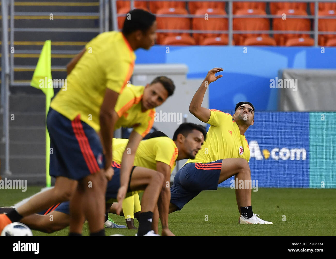 (180618) -- SARANSK, June 18, 2018(Xinhua) -- Colombia's Radamel Falcao (1st R) attends a training session prior to a group H match against Japan at the 2018 FIFA World Cup in Saransk, Russia, on June 18, 2018. (Xinhua/He Canling) Stock Photo