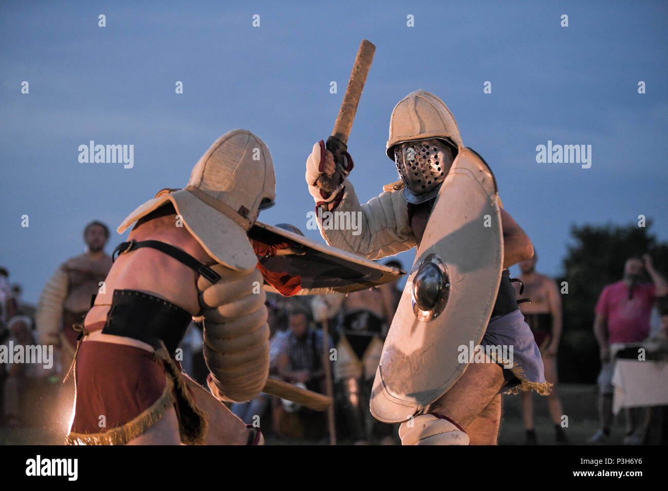Aquileia, Italy. 17th June, 2018. Gladiators battle during Tempora in Aquileia, ancient Roman historical re-enactment Credit: Piero Cruciatti/Alamy Live News Stock Photo