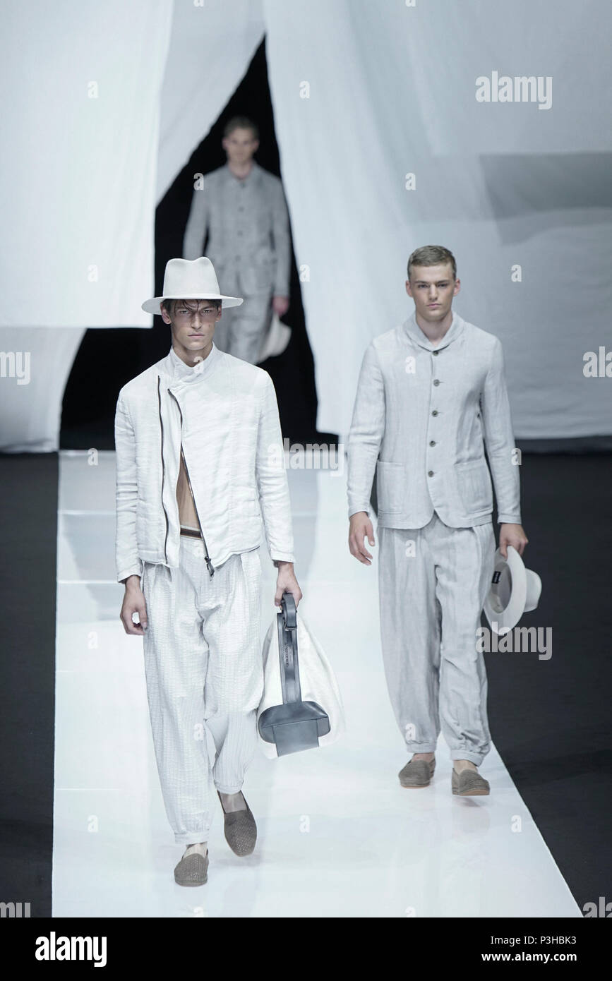 Giorgio armani mens fashion week hi-res stock photography and images - Alamy