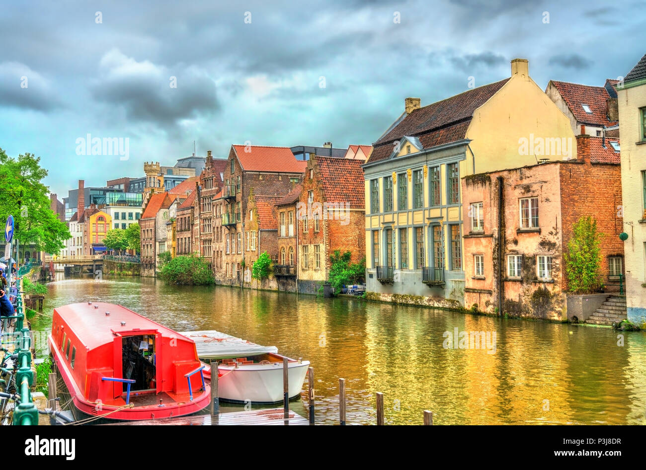 Traditional houses in the old town of Ghent, Belgium Stock Photo Alamy