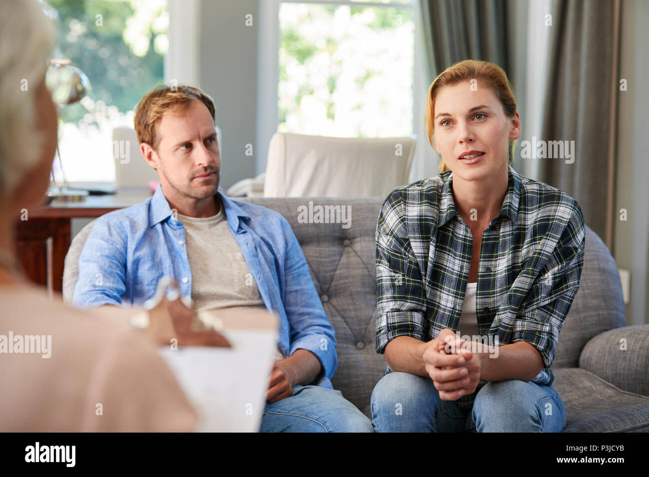 Marriage counselling hi-res stock photography and images - Alamy