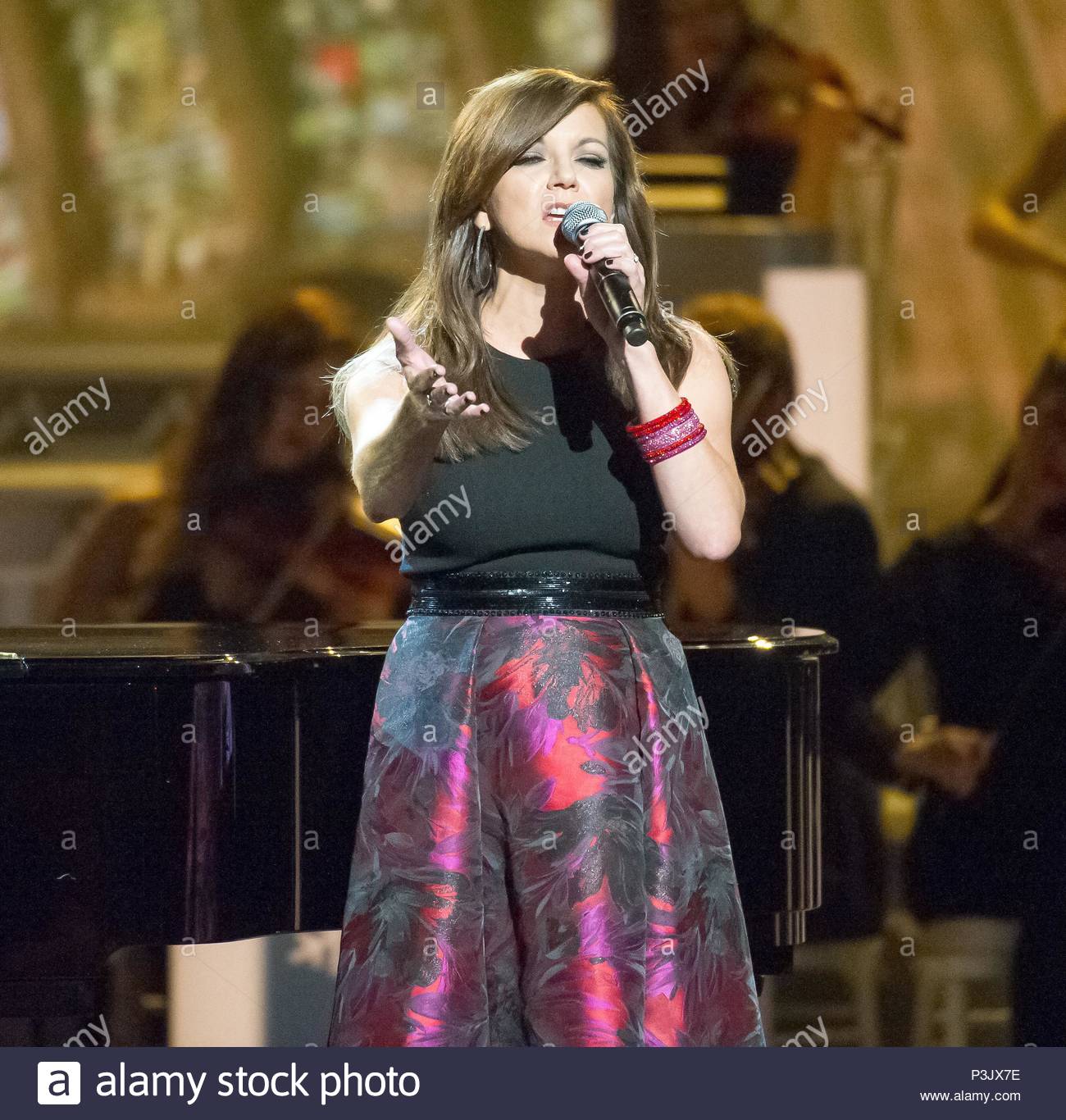 martina mcbride appears on the 2015 cma country christmas at bridgestone arena on november 7 2015 in nashville tennessee - Cma Country Christmas 2015 martina mcbride appears on the 2015 cma country christmas at bridgestone arena on november 7 2015 in nashville tennessee - Cma Country Christmas 2015