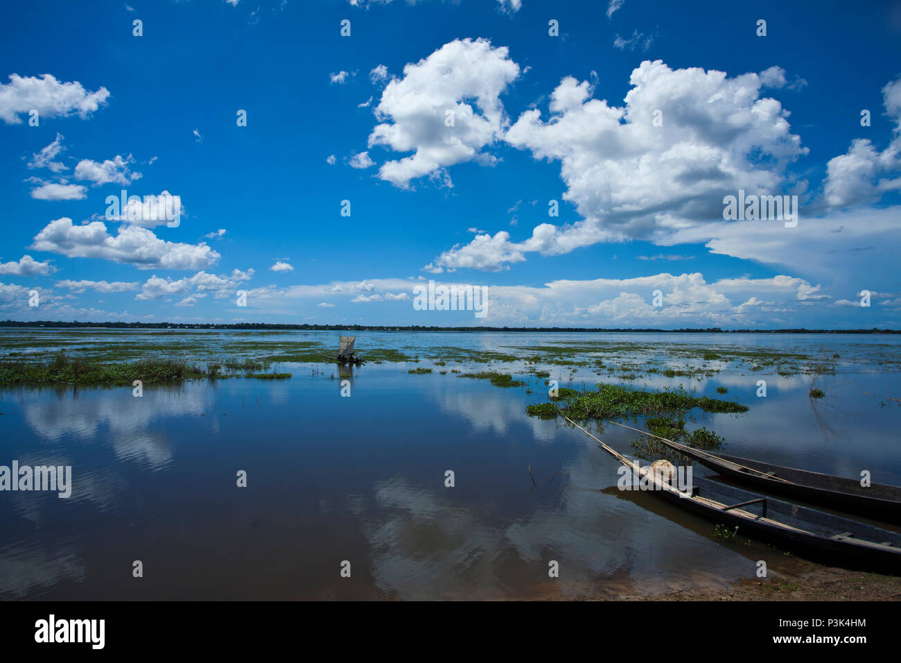 Cuckold mushukni yalaydi va Dikni soradi Qozogistonda jinsiy erotika