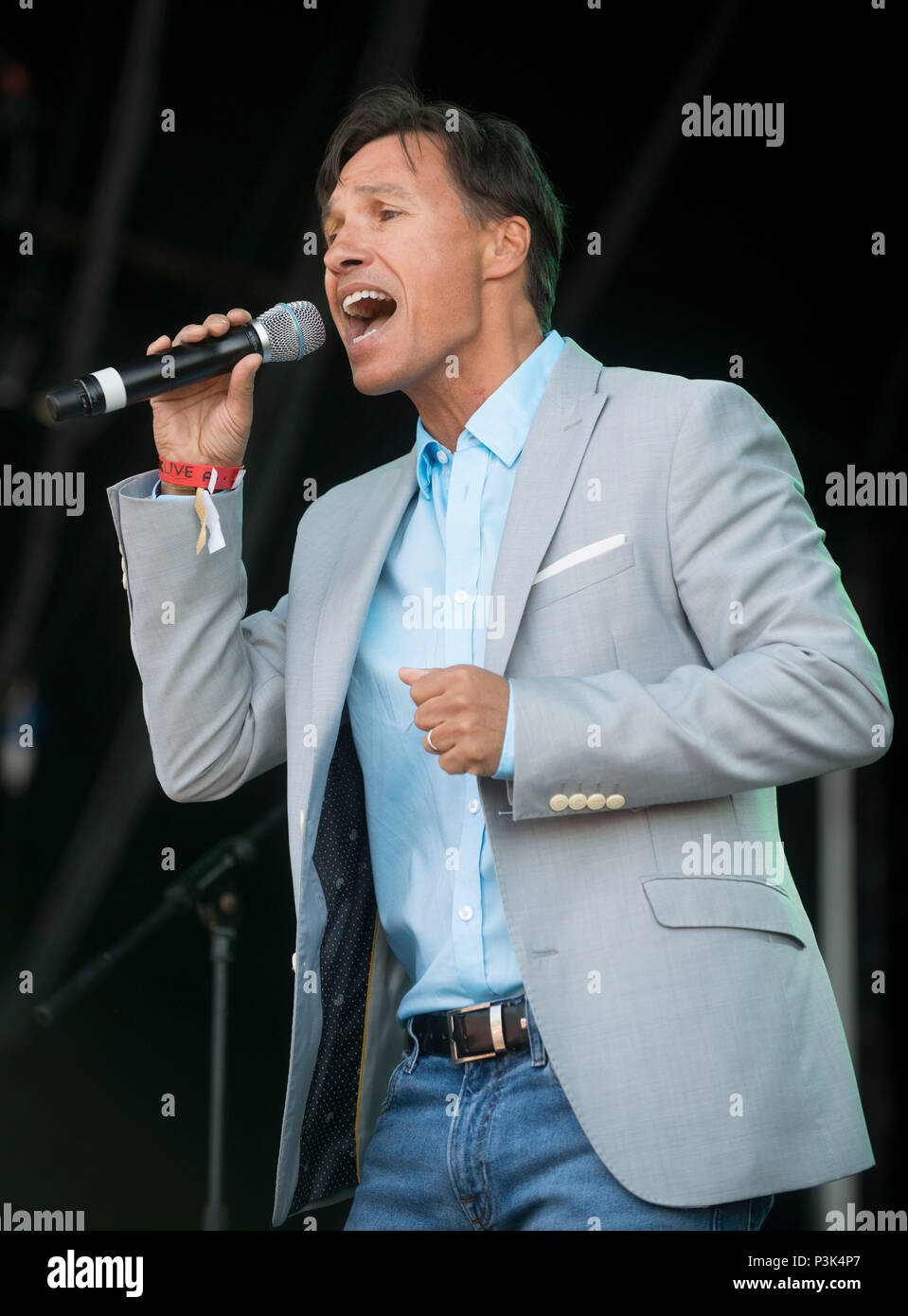 Nathan Moore and THE RETROBATES at lets Rock The Moor ,marsh meado ...