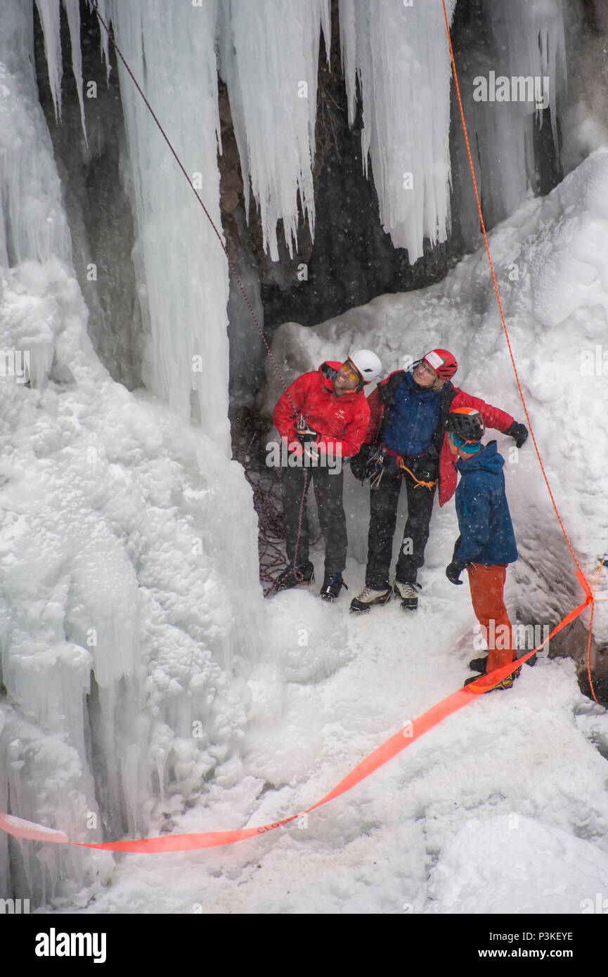 Ice climbers on route hi-res stock photography and images - Alamy
