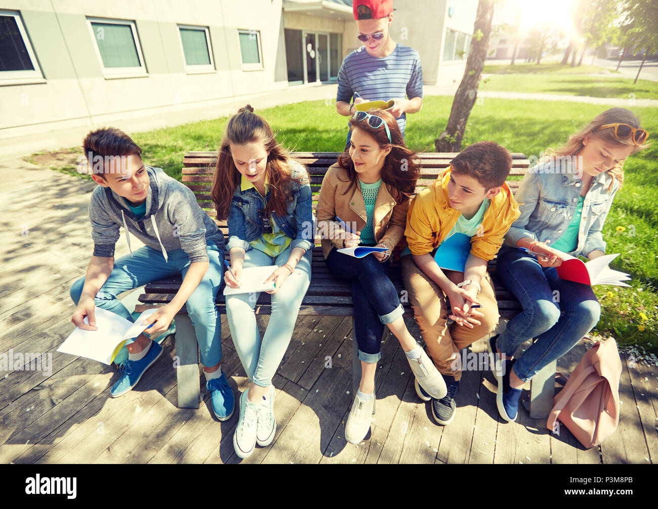 High school students study group hi-res stock photography and images ...