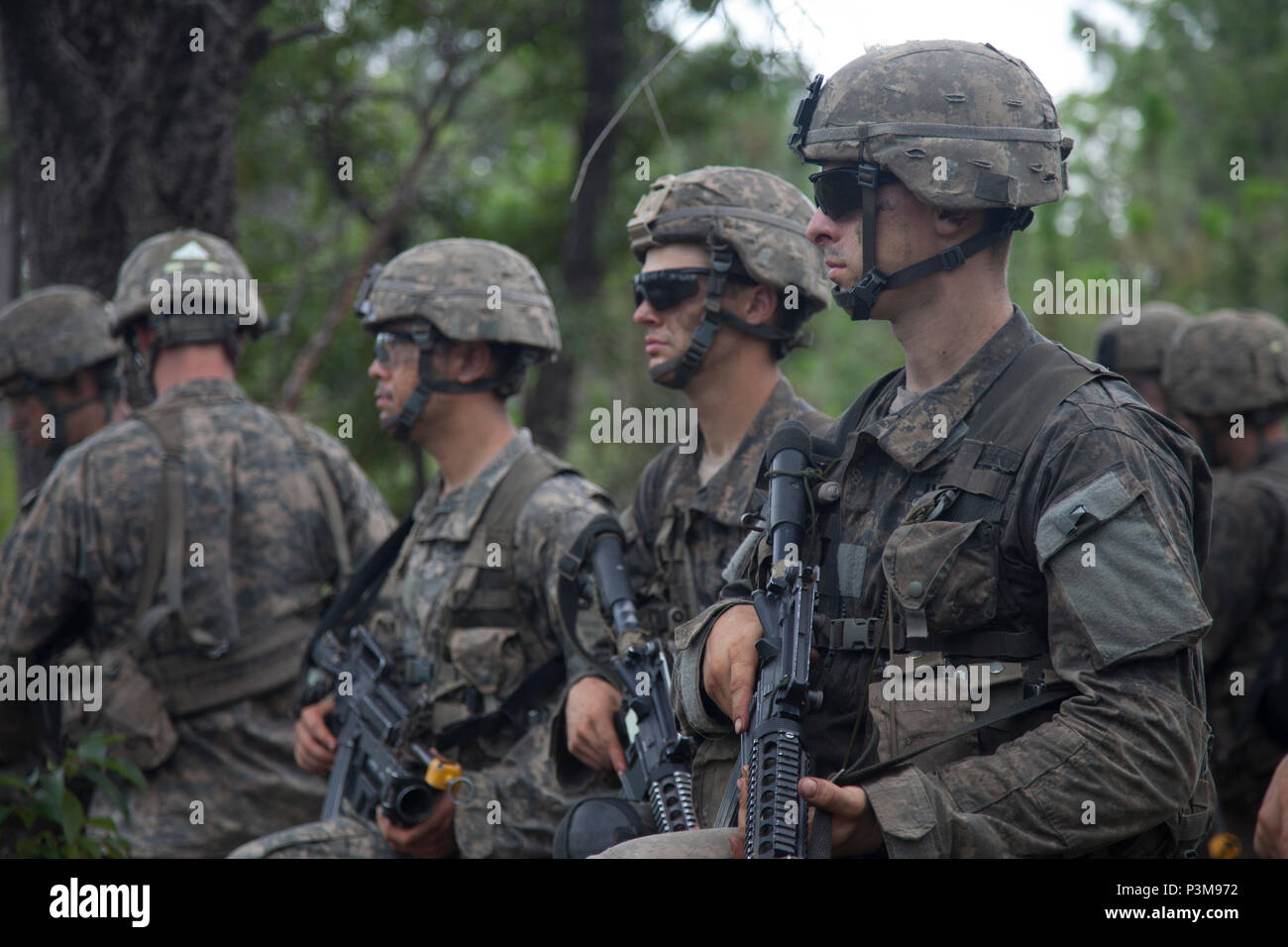 A group of U.S. Army Ranger student, assigned to the Airborne and Ranger Training Brigade