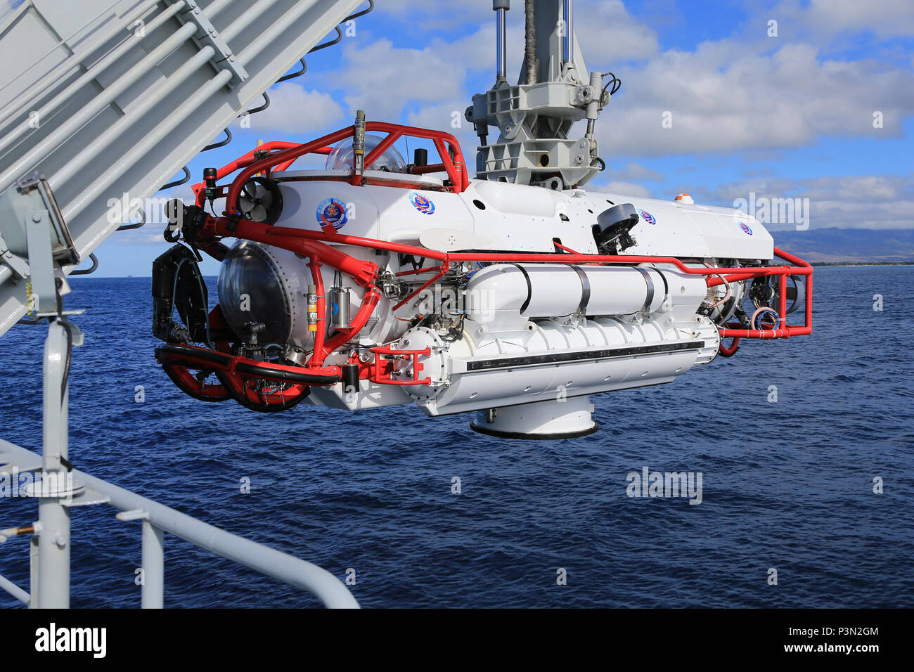 U.S NAVY W/ ANCHOR* SHIRT USS ORTOLAN ASR-22 SUBMARINE RESCUE U.S NAVY W/ ANCHOR* SHIRT USS ORTOLAN ASR-22 SUBMARINE RESCUE