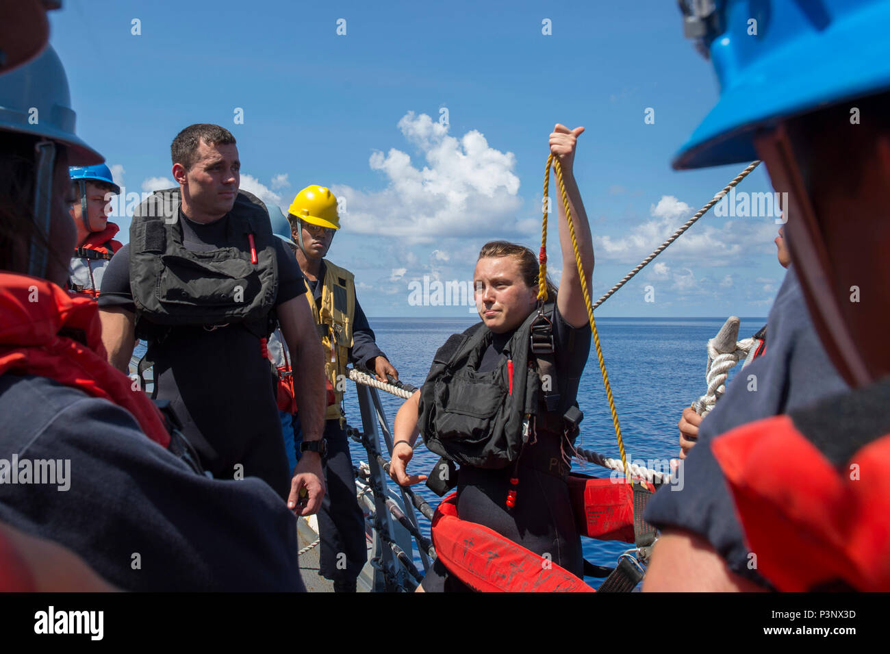 160718-N-WM647-118 SOUTH CHINA SEA (July 18, 2016) Culinary Specialist ...