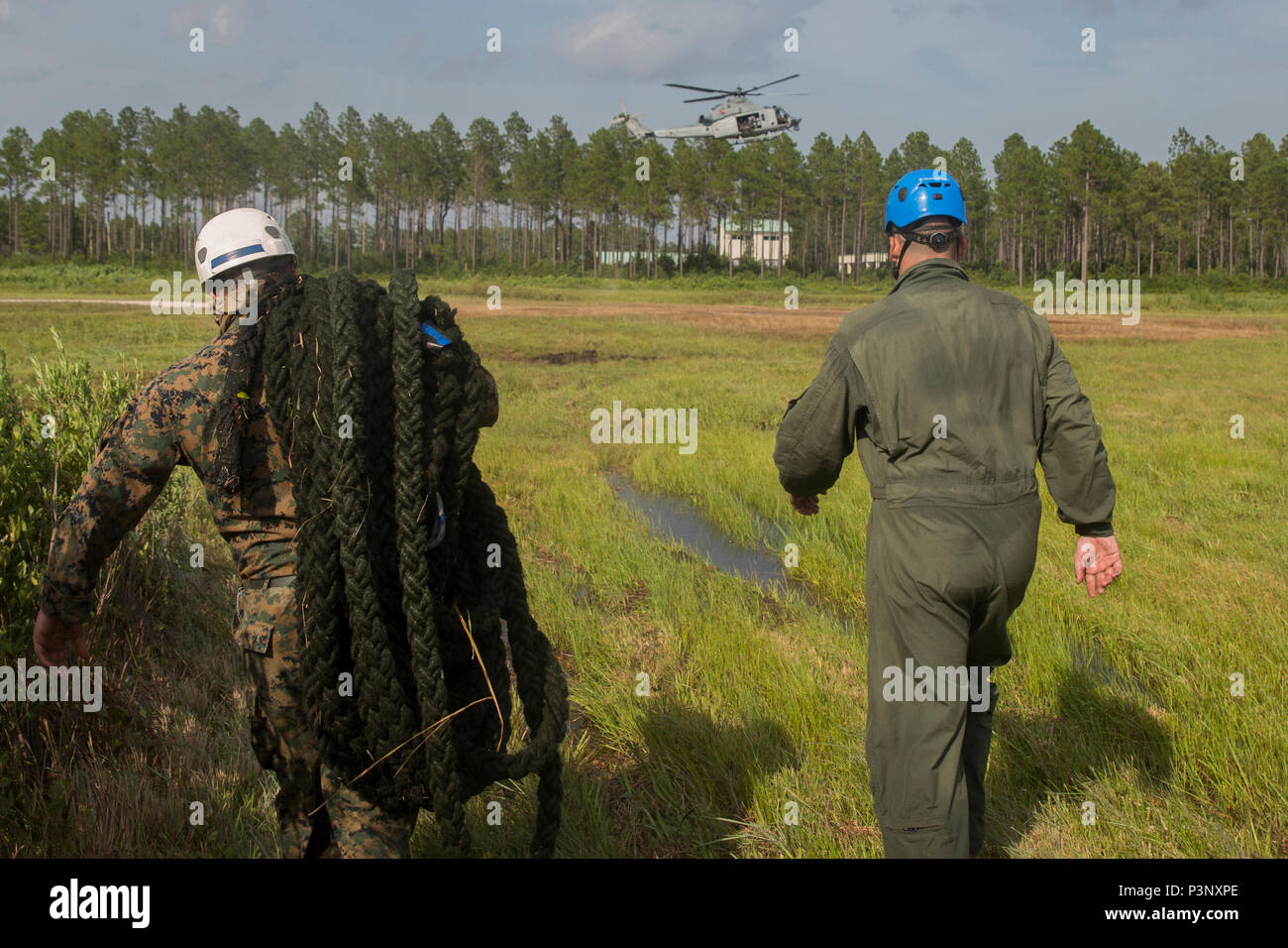 Marine instructors with Expeditionary Operations Training Group ...