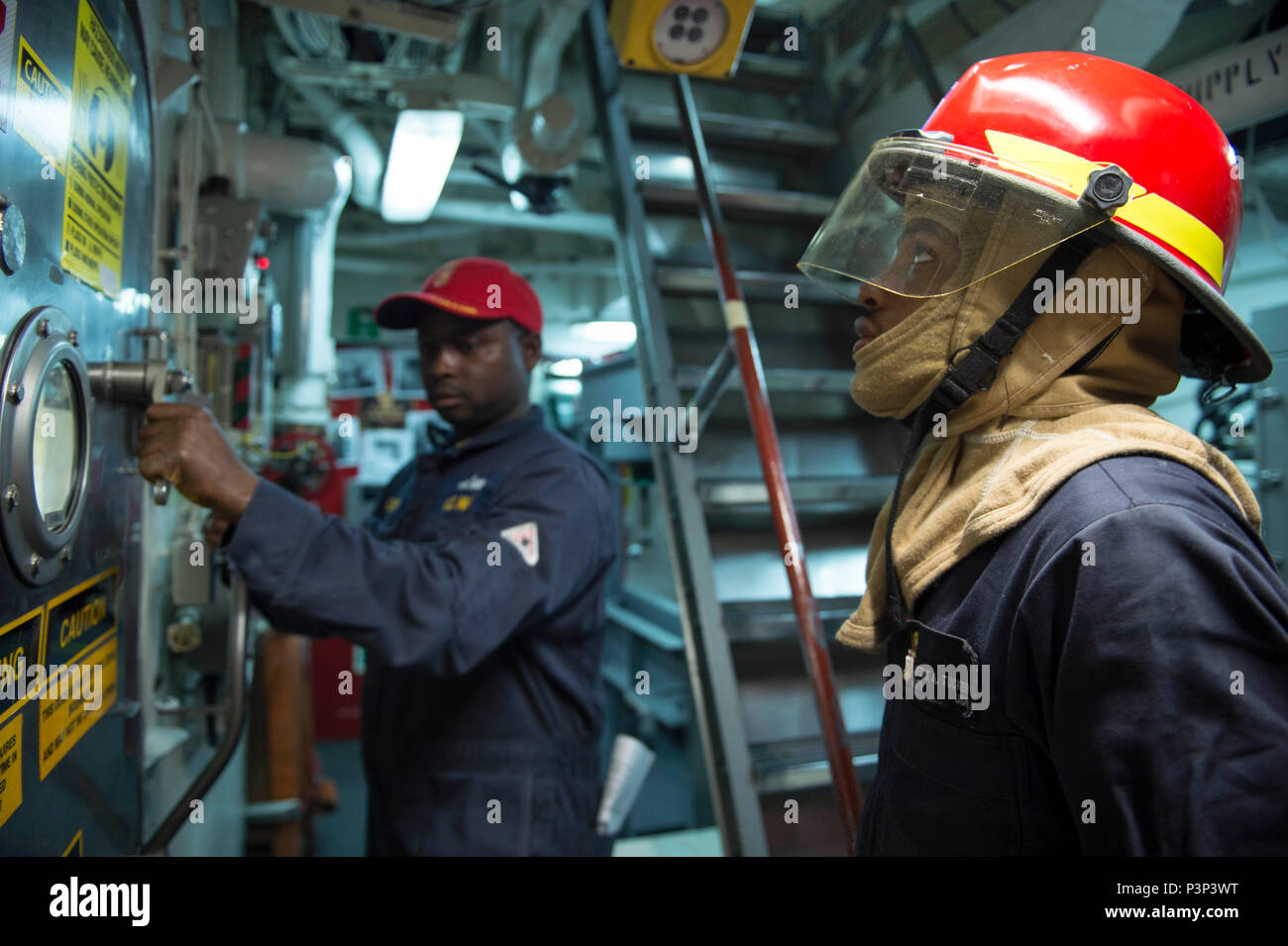 Open hatch bulk carrier hires stock photography and images Alamy