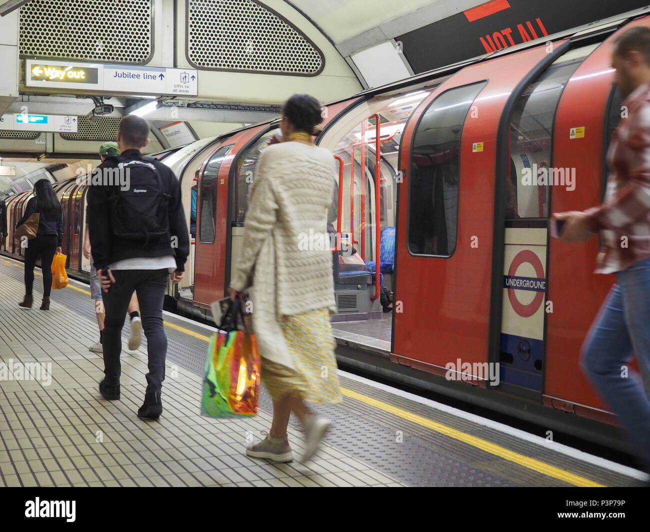brio london underground train