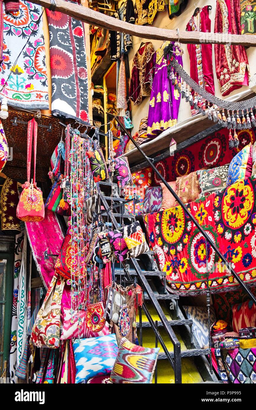 ISTANBUL, TURKEY - OCTOBER 08, 2014: Handbags At The Grand Bazaar, It Is  One Of The Largest And Oldest Covered Markets In The World Stock Photo,  Picture and Royalty Free Image. Image 34498261.