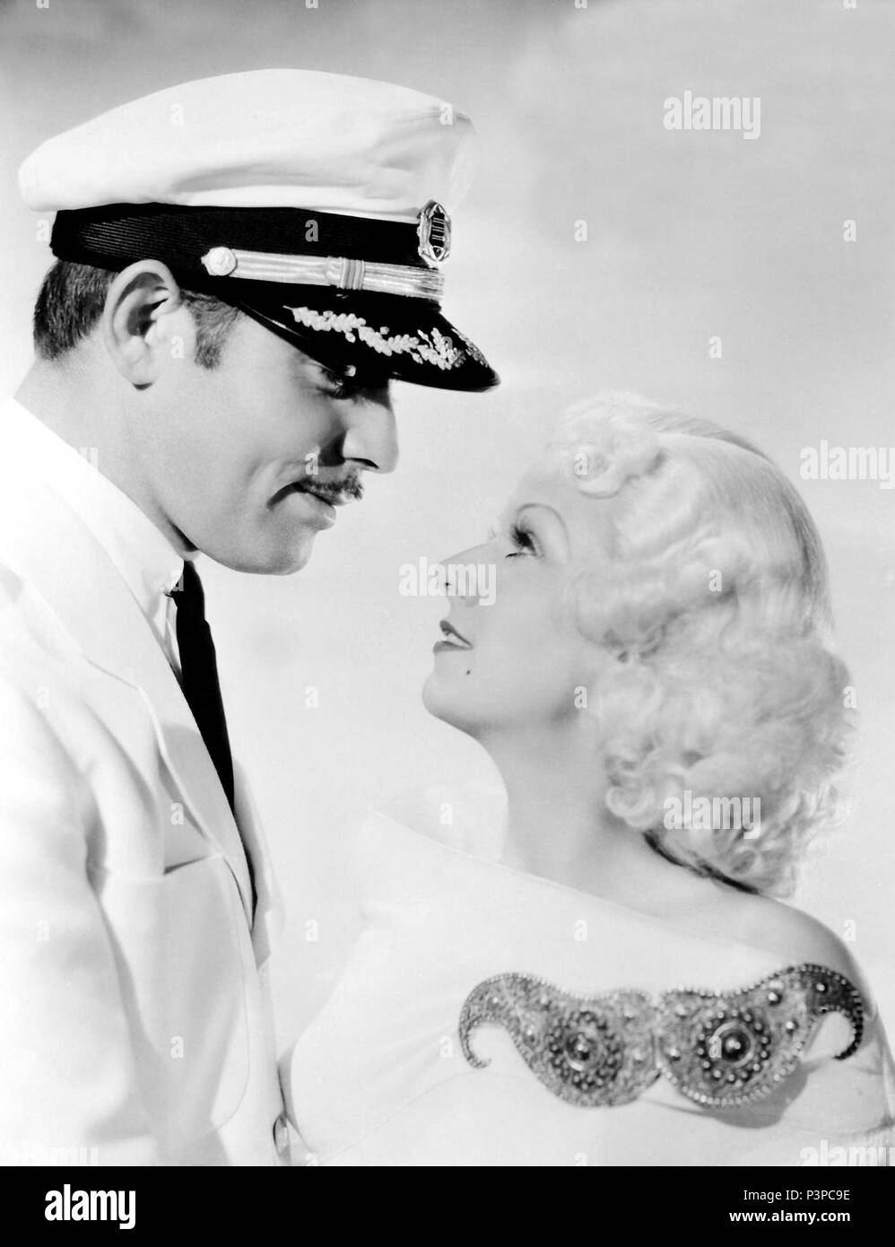 Original Film Title: CHINA SEAS.  English Title: CHINA SEAS.  Film Director: TAY GARNETT.  Year: 1935.  Stars: CLARK GABLE; JEAN HARLOW. Credit: M.G.M / Album Stock Photo