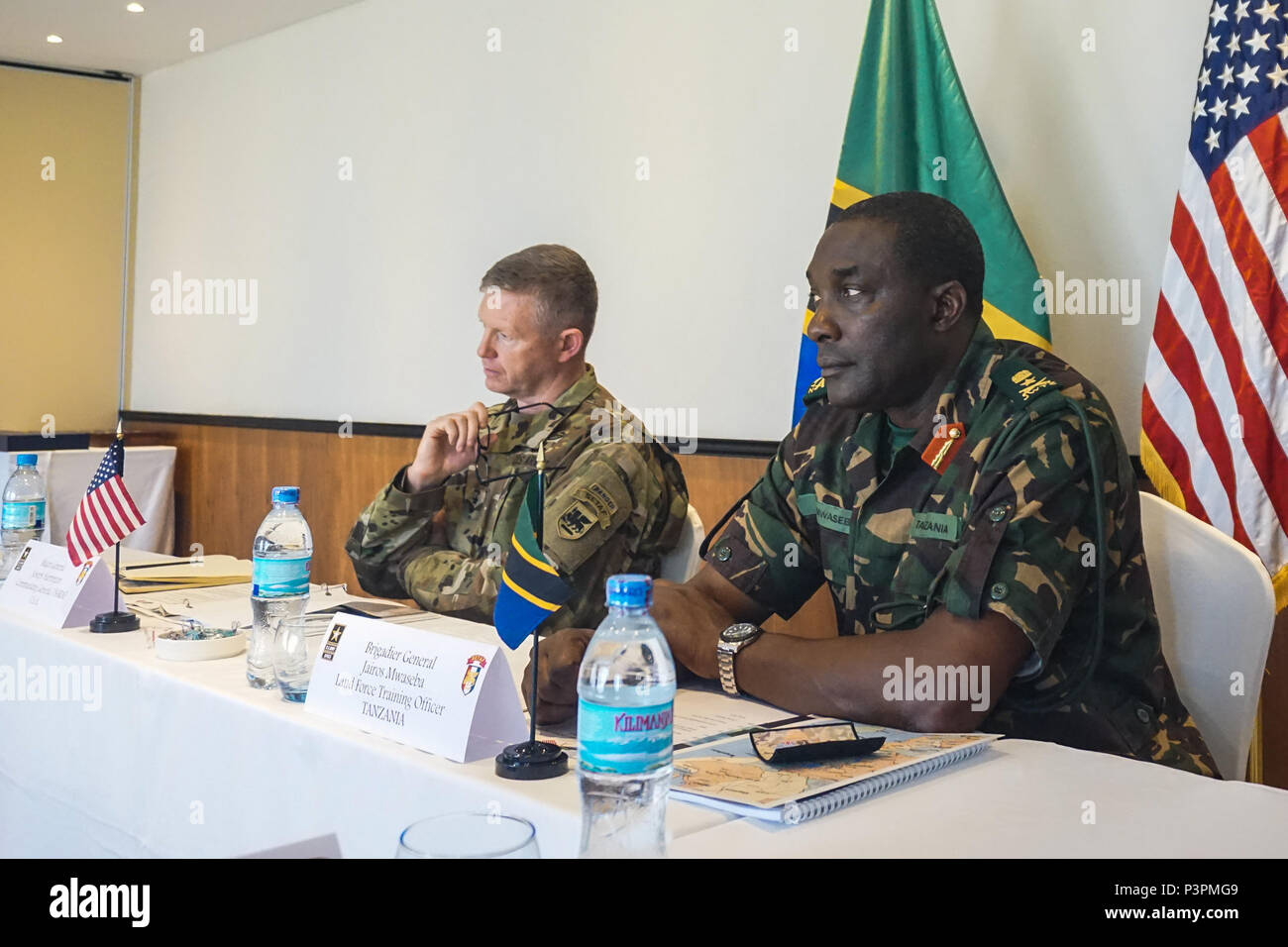 Maj gen joseph harrington hires stock photography and images Alamy