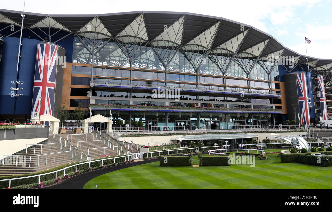 Ascot racecourse main stand hires stock photography and images Alamy