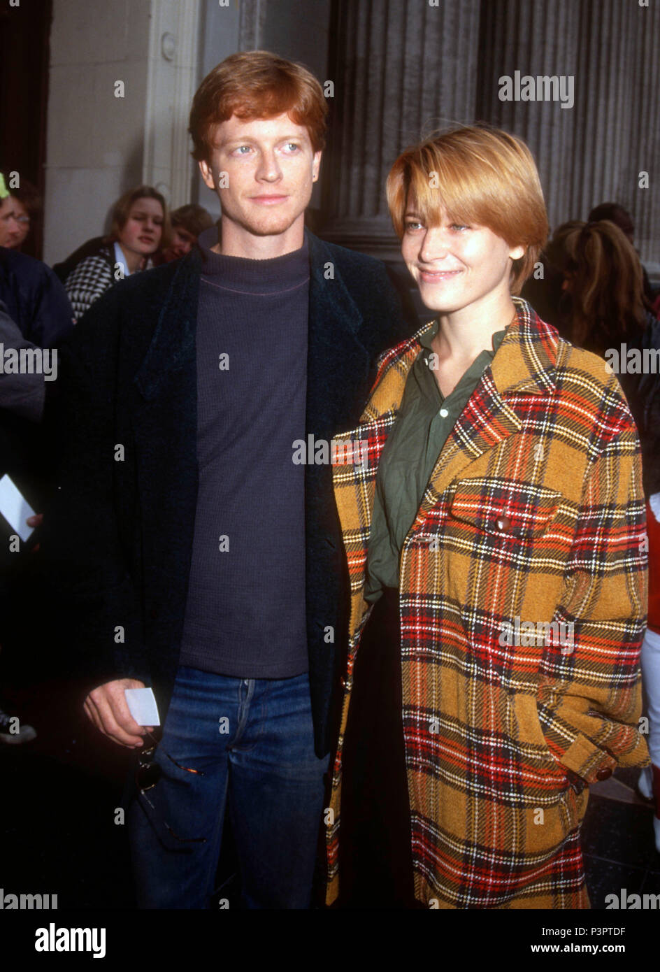 HOLLYWOOD, CA NOVEMBER 10 (LR) Actor Eric Stoltz and actress(06)