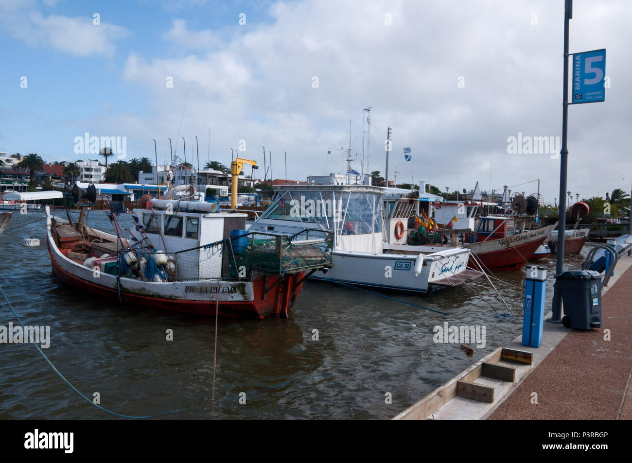 PUNTA DEL ESTE, URUGUAI – 23.08.2015: CENAS DE PUNTA DEL ESTE – Barcos de pesca no porto de Punta del Este. (Foto: Daniela Maria / Fotoarena) Stock Photo