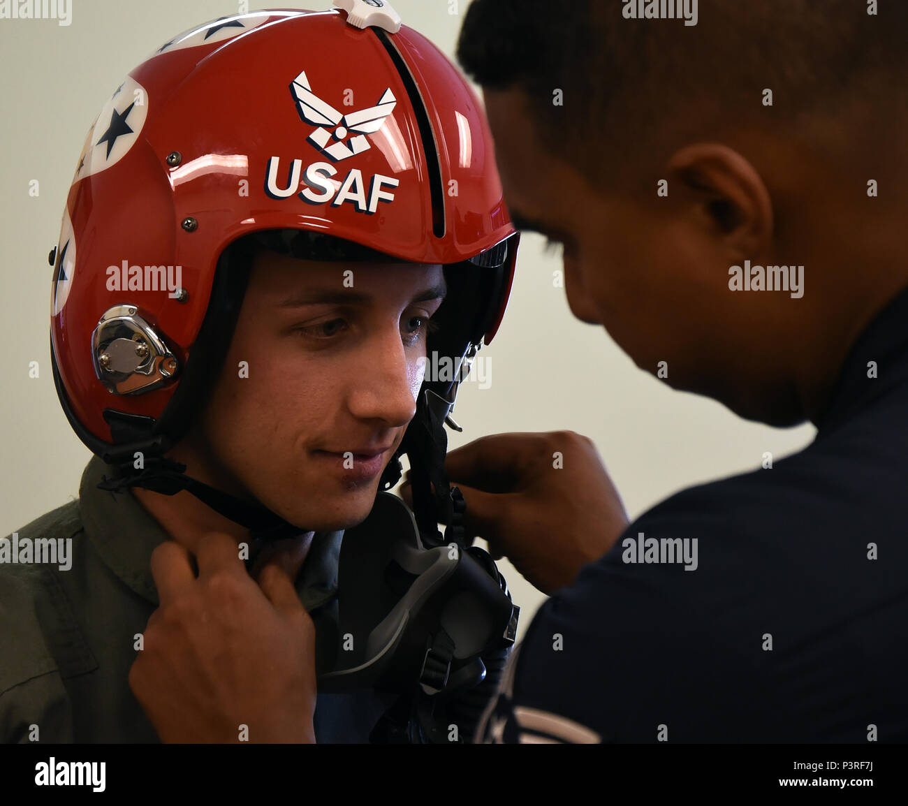 Usaf thunderbirds flight helmet hi-res stock photography and images - Alamy