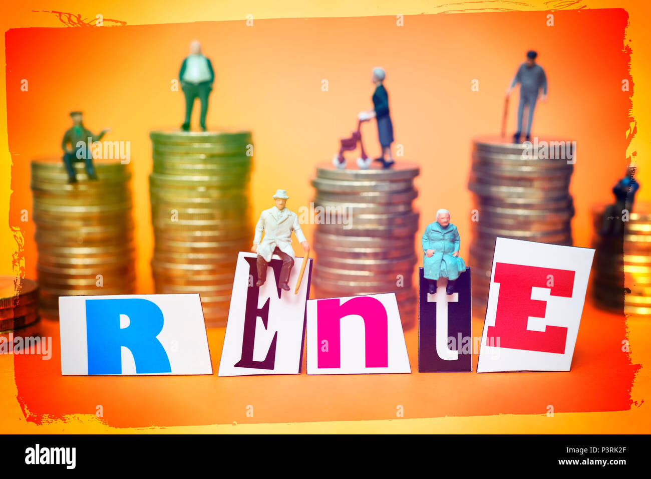 Miniature figures on the lettering Pension, Miniaturfiguren auf dem Schriftzug Rente Stock Photo