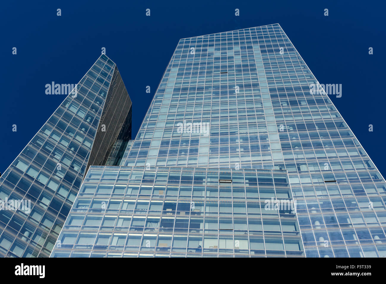 400 Park Avenue South Building, Manhattan, New York City, USA Stock Photo