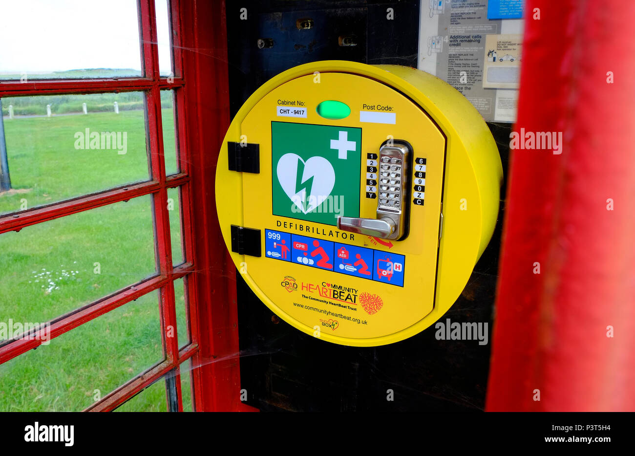Defibrillator phone box hires stock photography and images Alamy