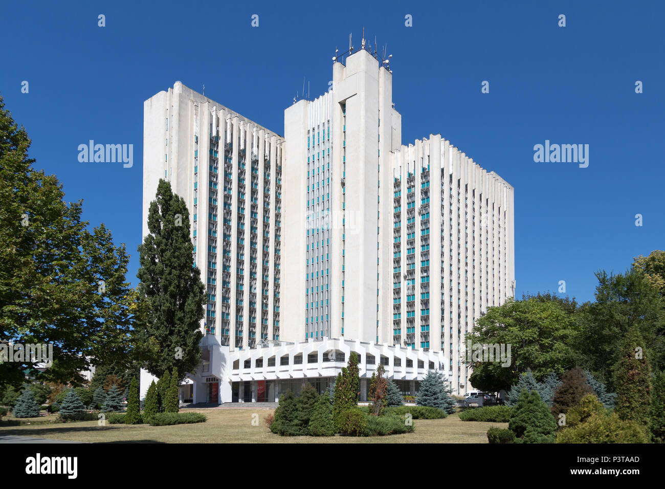 Republic of Moldova, Chisinau - skyscraper housing several ministries of the Republic of Moldova Stock Photo