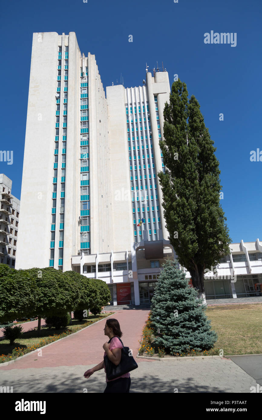 Republic of Moldova, Chisinau - skyscraper housing several ministries of the Republic of Moldova Stock Photo