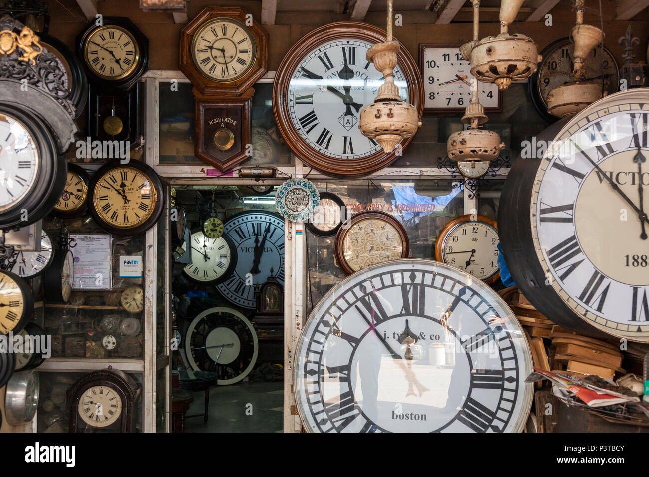 clocks, chor bazaar, Mumbai, India Stock Photo Alamy