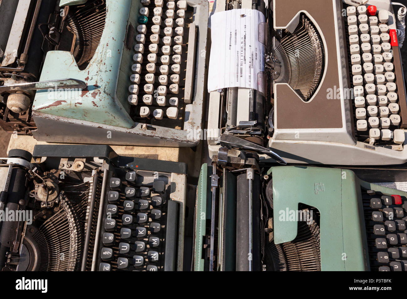 Typewriters hires stock photography and images Alamy