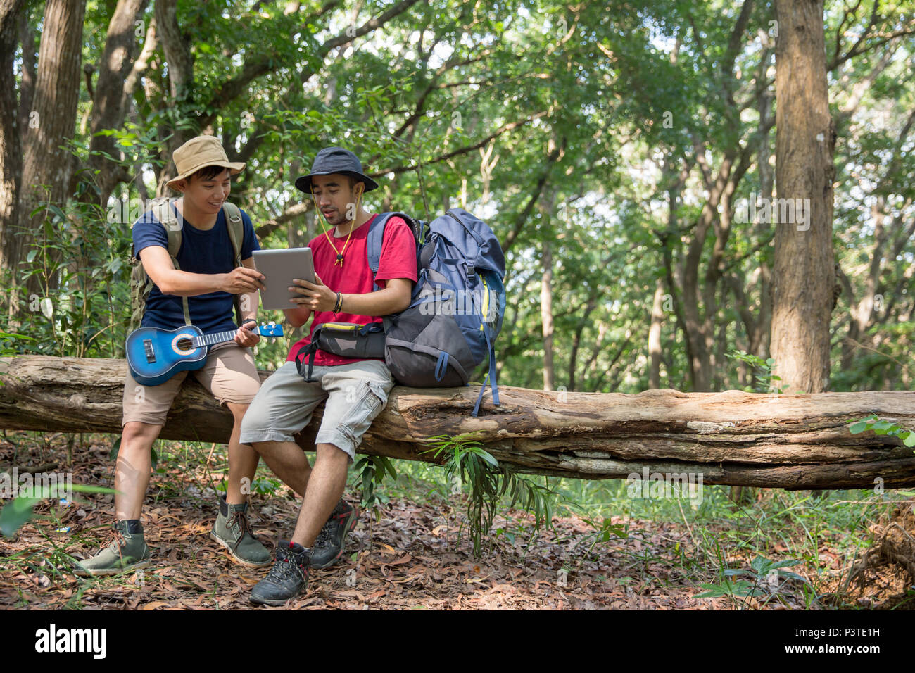 Male asian tourist backpacker hiker hi-res stock photography and images ...