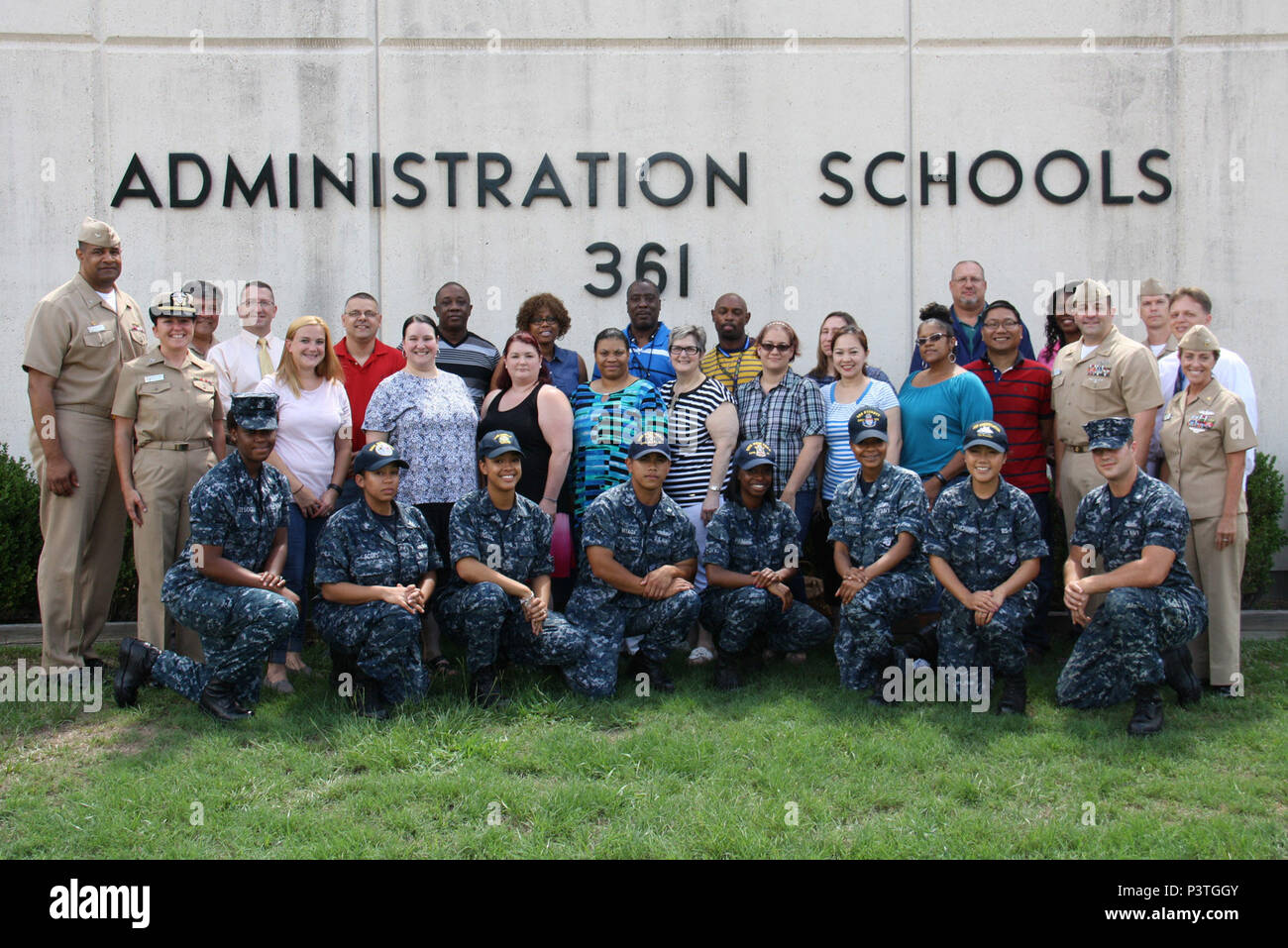 160726-N-PA517-001 MERIDIAN, Miss. — Civilian government employees and ...