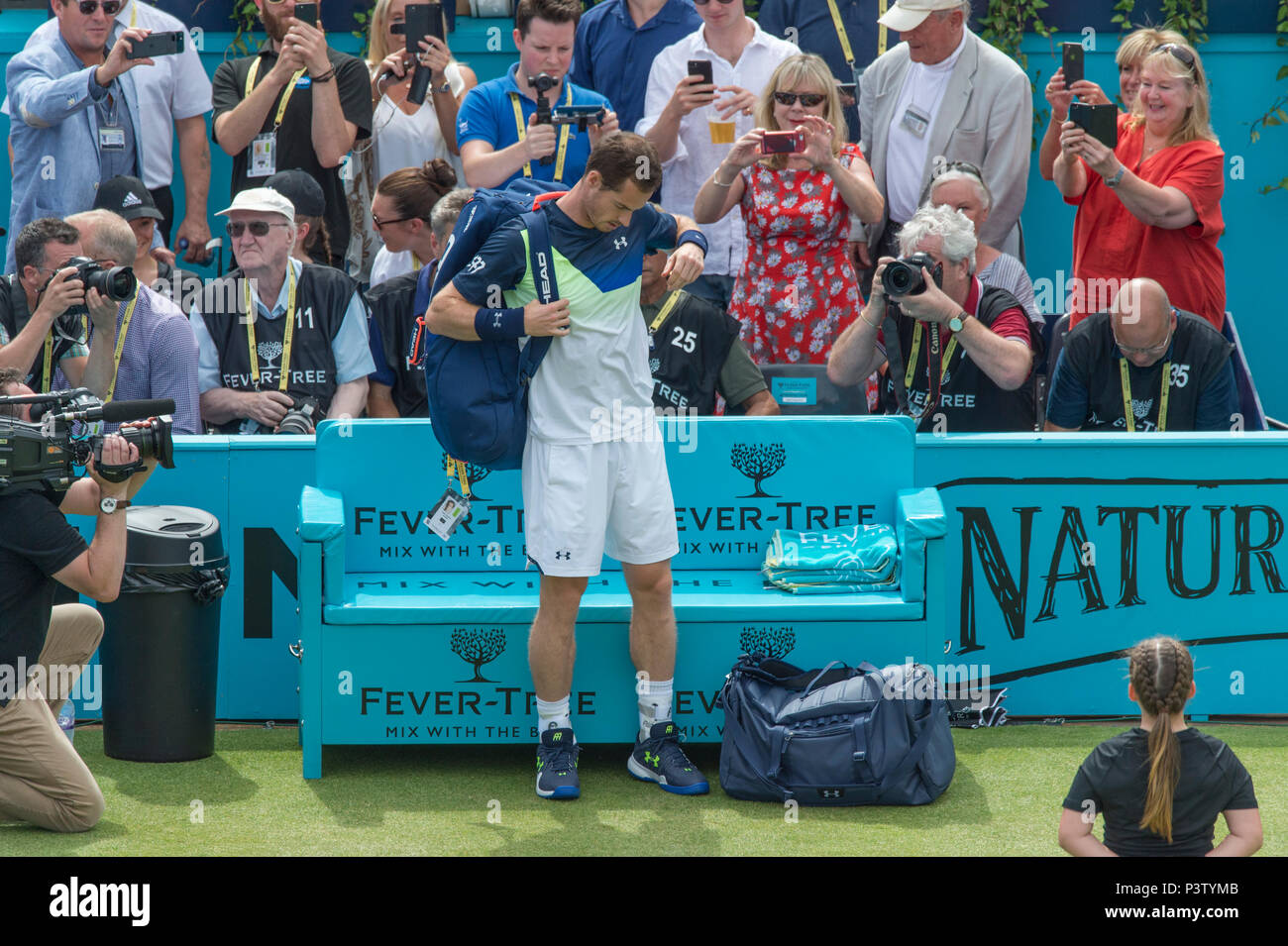 The Queen’s Club, London, UK. 19 June, 2018. Day 2 match on centre court with Nick Kyrgios (AUS