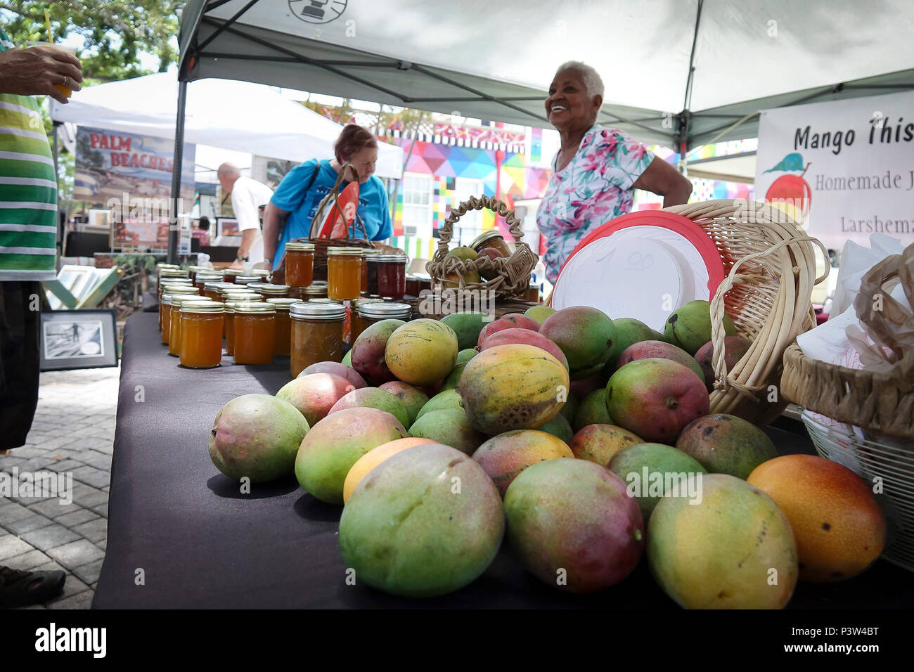 Florida, USA. 19th June, 2018. Marjorie Jacobs of West Palm Beach sells