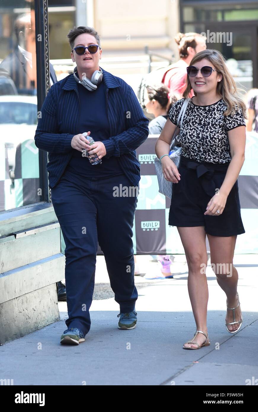 Hannah gadsby 2018 hi-res stock photography and images - Alamy