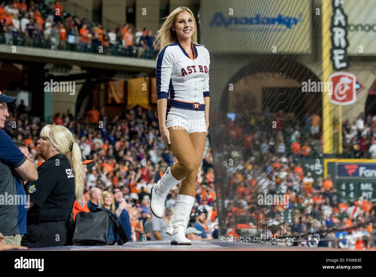 Houston, TX, USA. 18th June, 2018. A member of the Astros Shooting