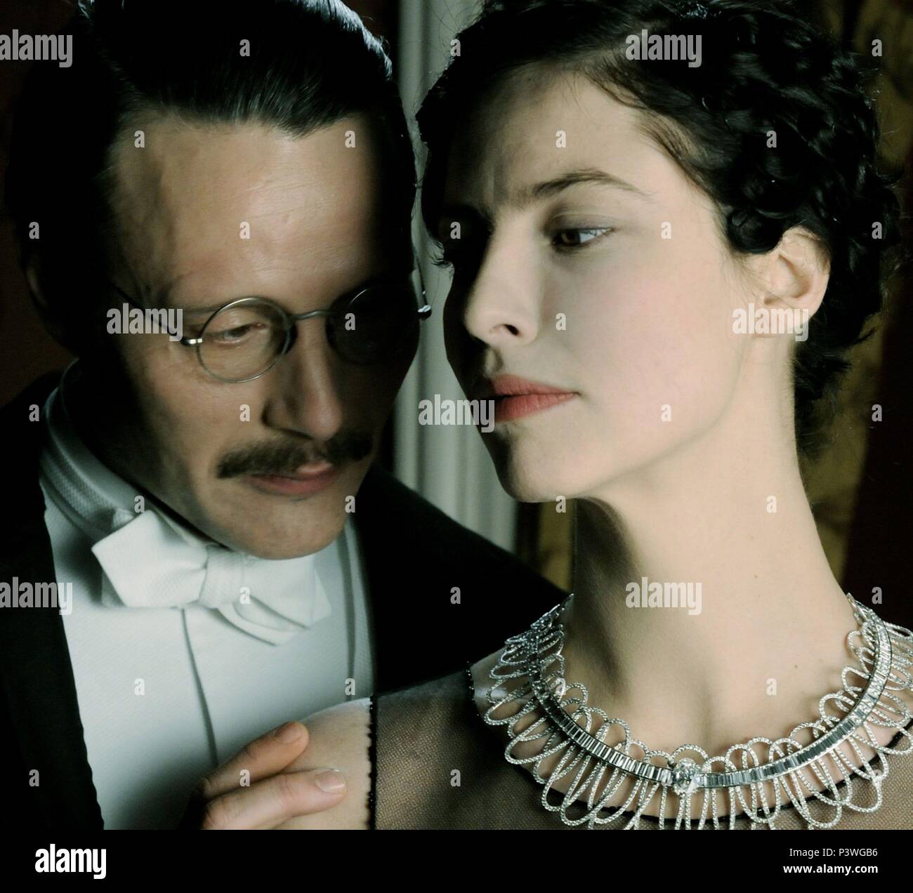Coco Chanel & Igor Stravinsky (2009) movie posters