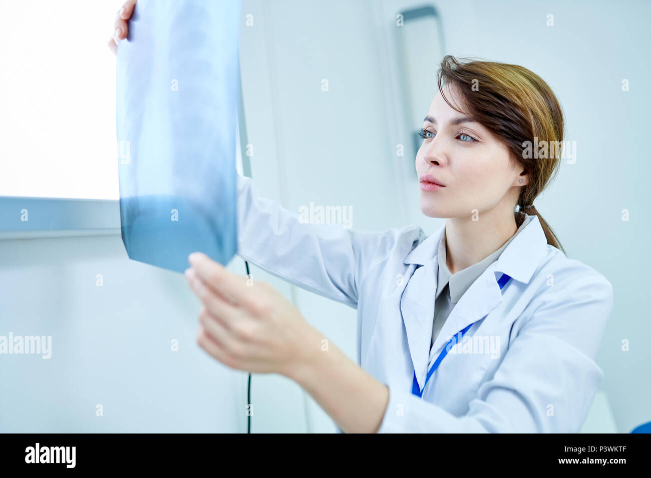 Female chest x ray hi-res stock photography and images - Alamy