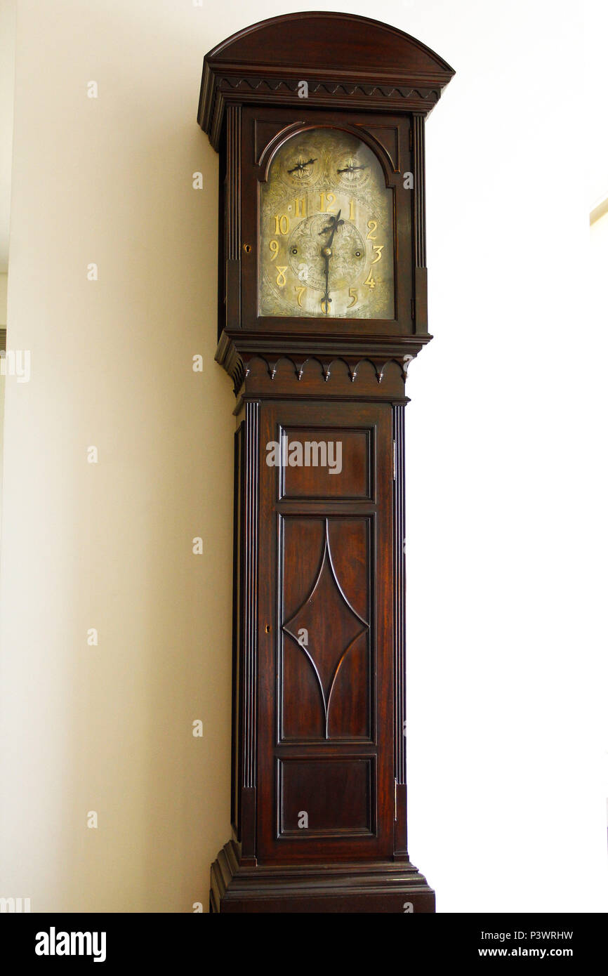 SÃO PAULO, SP - 10.05.2016: RELÓGIO ANTIGO DE MADEIRA - Relógio antigo de madeira em perfeito estado de funcionamento. (Foto: Aloisio Mauricio / Fotoarena) Stock Photo