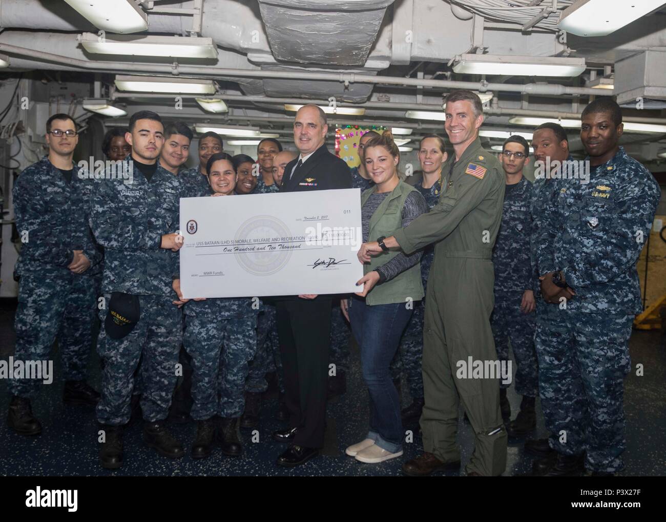 171102-N-EB034-0018 NORFOLK, Va.(November 2, 2017) Amphibious assault ...