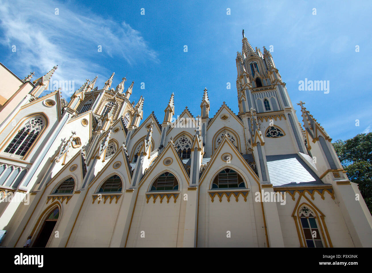 Torres no estilo gótico fazem parte da Basílica Nossa Senhora de Lurdes, que possui arquitetura predominantemente neogótica, situada na cidade de Belo Horizonte, Minas Gerais. Stock Photo