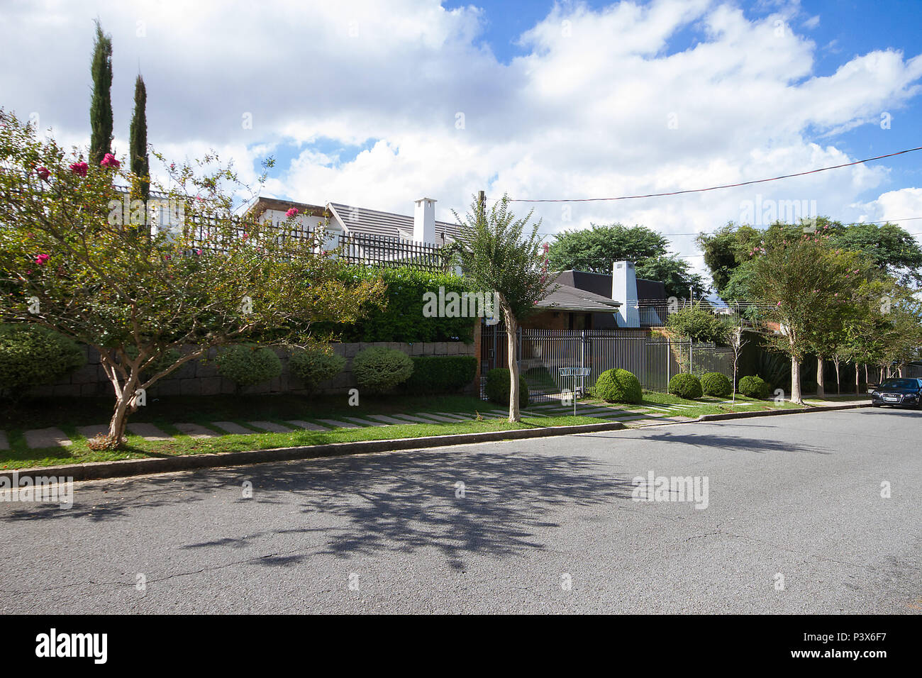 Featured image of post Imagem De Bairro Residencial : São os objetivos da alphaville urbanismo, que cria residenciais com foco na segurança.