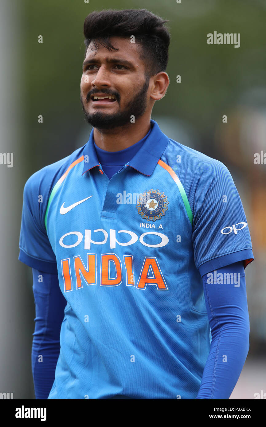 India A bowler Khaleel Ahmed during the tour match at Grace Road, Leicester. PRESS ASSOCIATION Photo. Picture date: Tuesday June 19, 2018. See PA story CRICKET Leicestershire. Photo credit should read: Nick Potts/PA Wire. Stock Photo