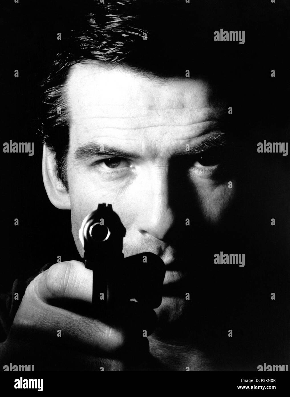 Pierce Brosnan Bond Gun High Resolution Stock Photography and Images ...
