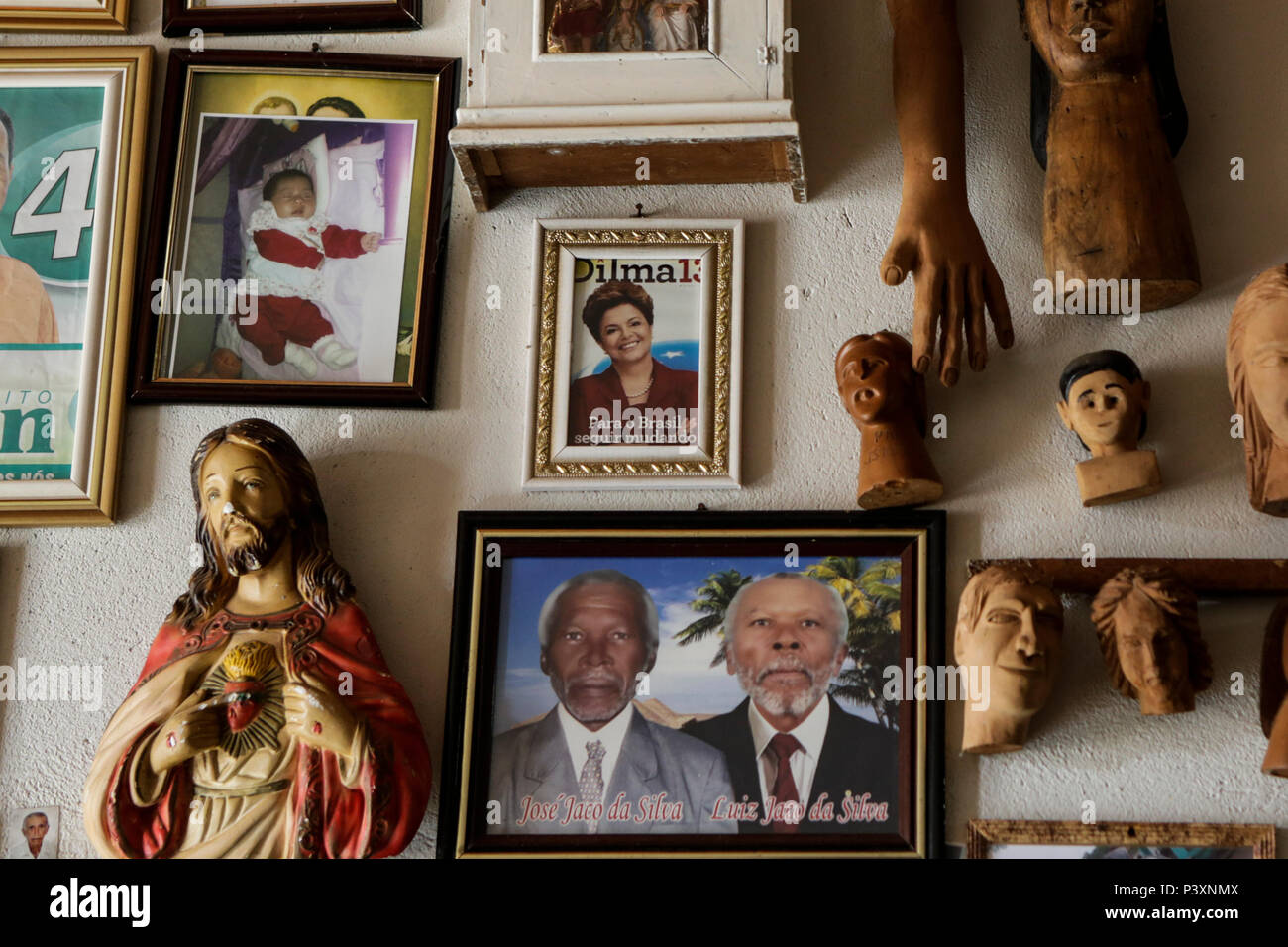 Fotos Da Ex Presidente Dilma E Visto Em Exposicao No Museu De Padre Cicero Segundo Organizadores