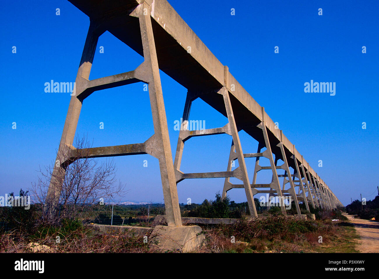 Water conduit, aqueduct, irrigation, agriculture, Les Alpiiles, Bouches