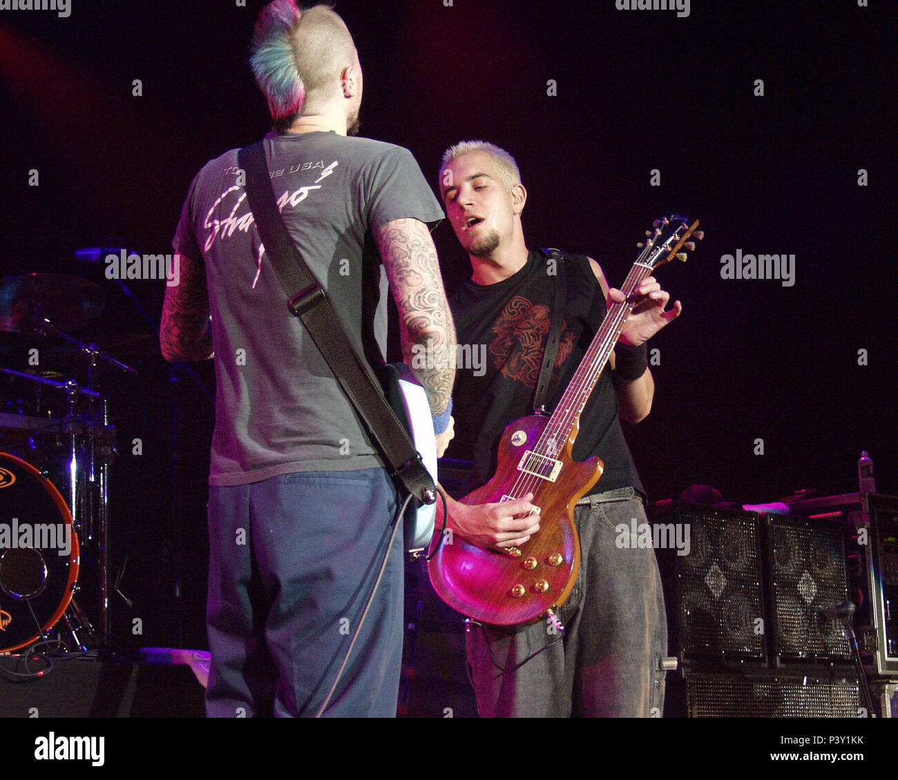 ATLANTA, GA - SEPTEMBER 22: Tim Mahoney of 311 performs