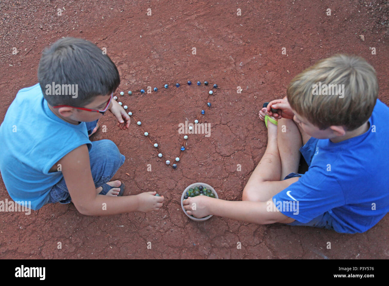 Bolinha de gude hi-res stock photography and images - Alamy