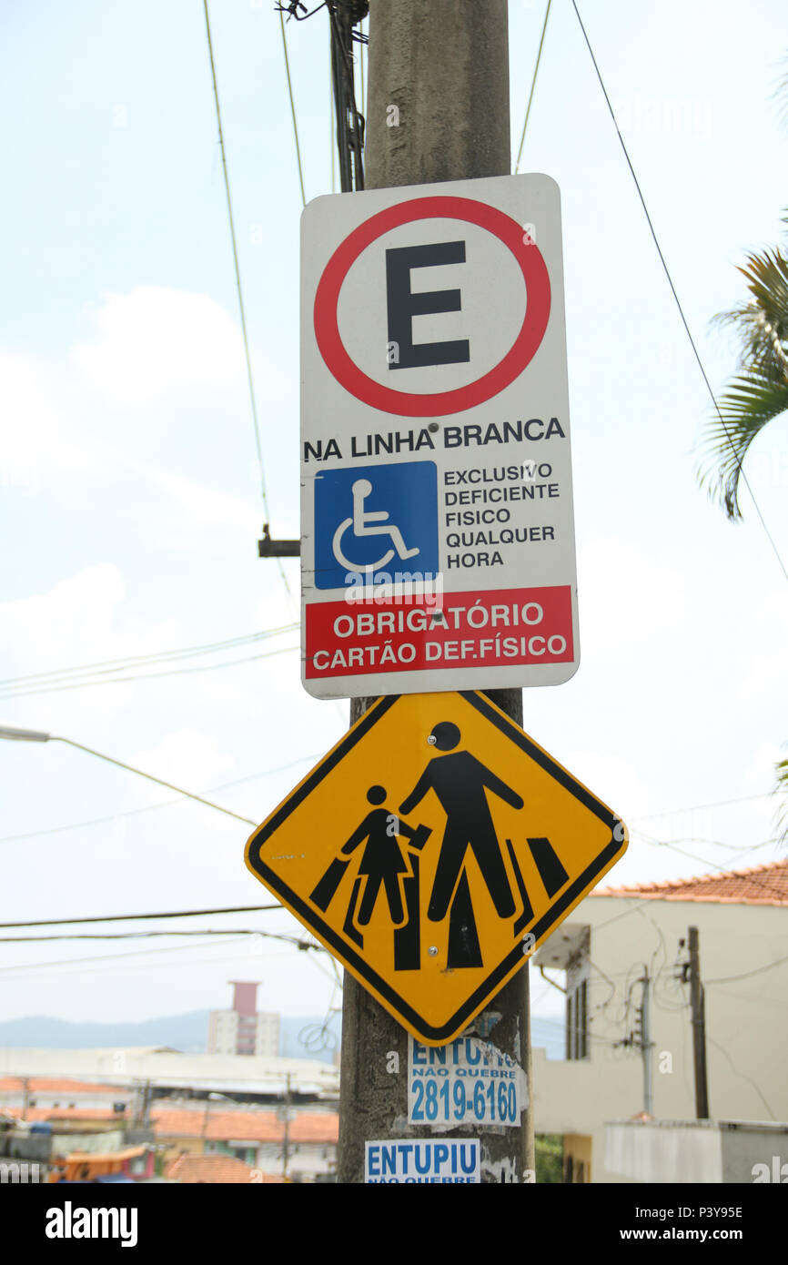Quando é Permitido Estacionar Na Calçada - BRAINCP